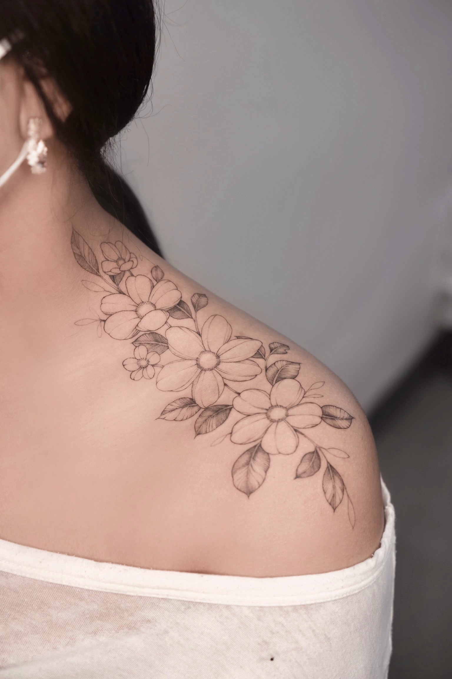 fineline flower tattoo 06